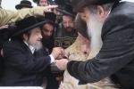 שמחת הברית פאר אור אייניקל פון כ"ק אדמו"ר מתולדות אברהם יצחק שליט"א  בהשתתפות הרה"ק רבי יעקב מאיר שעכטער שליט"א  
