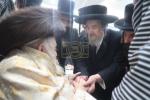 שמחת הברית פאר אור אייניקל פון כ"ק אדמו"ר מתולדות אברהם יצחק שליט"א  בהשתתפות הרה"ק רבי יעקב מאיר שעכטער שליט"א  
