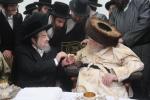 שמחת הברית פאר אור אייניקל פון כ"ק אדמו"ר מתולדות אברהם יצחק שליט"א  בהשתתפות הרה"ק רבי יעקב מאיר שעכטער שליט"א  