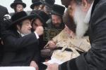 שמחת הברית פאר אור אייניקל פון כ"ק אדמו"ר מתולדות אברהם יצחק שליט"א  בהשתתפות הרה"ק רבי יעקב מאיר שעכטער שליט"א  