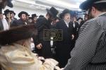 שמחת הברית פאר אור אייניקל פון כ"ק אדמו"ר מתולדות אברהם יצחק שליט"א  בהשתתפות הרה"ק רבי יעקב מאיר שעכטער שליט"א  