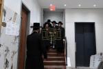 כ"ק אדמו"ר מסאטמאר שליט"א בײ קביעת מזוזה ומסיבת לחיים אין ביהמ"ד זוועהיל אין מאנסי בנשיאות כ"ק אדמו"ר מזוועהיל מאנסי שליט"א.