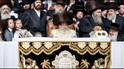 ניגן אהבה רבה ביים מעמד כתיבת ספר תורה פון כ"ק אדמו"ר מסאטמאר שליט"א ליל ל"ג בעומר תשפ"ו 