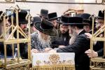 כ"ק אדמו"ר מסאטמאר שליט"א אויף מקומות הקדושים און אויפן וועג אהיים פון די מסע המלכות בוני המלוכה 