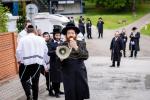 כ"ק אדמו"ר מסאטמאר שליט"א אויף מקומות הקדושים און אויפן וועג אהיים פון די מסע המלכות בוני המלוכה 