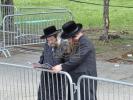 Main image for יציקת היסודות פארן נייעם בנין האדיר "משכן חוה פעסיל" אין מחנה אהל ברוך קראסנא דעם ל"ג בעומר, דערנאך מעמד הדלקה רבתי, בראשות נדבני ובוני הבנין ובראשם הגה"צ אב"ד ור"מ שליט"א נואם הכבוד: הרה"ג יוסף יעקב מאנדלאוויטש שליט"א מנהל כללי מוסדות מאנטיסעלא