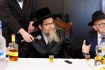 מעמד הכנסת ספר תורה בחצר הקודש סקולען פון לעיקוואד אסרו חג שבועות נדבת משפ' ווייס