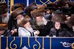 פולע גאלעריע: שמחת החתונה בחצר הקודש באבוב 