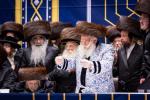 פולע גאלעריע: שמחת החתונה בחצר הקודש באבוב 