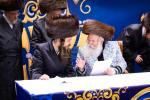 פולע גאלעריע: שמחת החתונה בחצר הקודש באבוב 