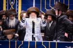 פולע גאלעריע: שמחת החתונה בחצר הקודש באבוב 