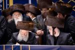 פולע גאלעריע: שמחת החתונה בחצר הקודש באבוב 