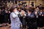 פולע גאלעריע: שמחת החתונה בחצר הקודש באבוב 