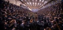פולע גאלעריע: שמחת החתונה בחצר הקודש באבוב 