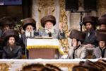 פולע גאלעריע: שמחת החתונה בחצר הקודש באבוב 