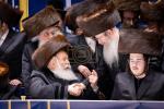 פולע גאלעריע: שמחת החתונה בחצר הקודש באבוב 