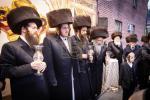 לענגערע ווידיאו: קבלת פנים און חופה בחצר הקודש באבוב 
