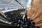 יו"ט שבועות בחצר הקודש צאנז 