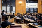 כ"ק אדמו"ר מצאנז קלויזענבורג שליט"א טרעט אויף מיט דברות קודש הכנה לחג השבועות פאר תלמידי ישיבת צאנז קלויזענבוג 