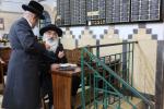 כ"ק אדמו"ר מדושינסקיא שליט"א ביים ציון רבי מאיר בעל הנס