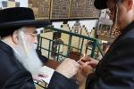 כ"ק אדמו"ר מדושינסקיא שליט"א ביים ציון רבי מאיר בעל הנס