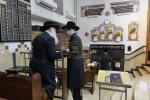 כ"ק אדמו"ר מדושינסקיא שליט"א ביים ציון רבי מאיר בעל הנס