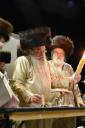  פולע גאלעריע: שבת בהעלותך אין מירון בראשות כ"ק אדמו"ר מלעלוב שליט"א