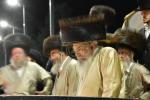  פולע גאלעריע: שבת בהעלותך אין מירון בראשות כ"ק אדמו"ר מלעלוב שליט"א