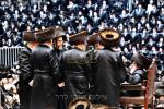 בילדער און ווידיאוס:גרויסארטיגע מעמד הכנסת ספר תורה דורך כ"ק אדמו"ר מוויזניץ שליט"א 