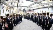 בילדער און ווידיאוס:גרויסארטיגע מעמד הכנסת ספר תורה דורך כ"ק אדמו"ר מוויזניץ שליט"א 