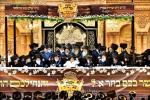 בילדער און ווידיאוס:גרויסארטיגע מעמד הכנסת ספר תורה דורך כ"ק אדמו"ר מוויזניץ שליט"א 