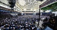 בילדער און ווידיאוס:גרויסארטיגע מעמד הכנסת ספר תורה דורך כ"ק אדמו"ר מוויזניץ שליט"א 