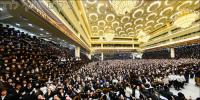 בילדער און ווידיאוס:גרויסארטיגע מעמד הכנסת ספר תורה דורך כ"ק אדמו"ר מוויזניץ שליט"א 
