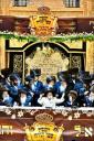 בילדער און ווידיאוס:גרויסארטיגע מעמד הכנסת ספר תורה דורך כ"ק אדמו"ר מוויזניץ שליט"א 