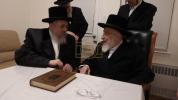 כ"ק אדמו"ר מסקווירא ב"פ שליט"א בביקור אצל כ"ק אדמו"ר מליסקא שליט"א