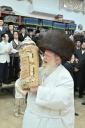 הכנסת ספר תורה בחצר הקודש סאסוב