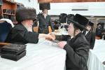 הכנסת ספר תורה בחצר הקודש סאסוב