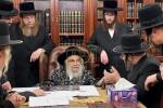 הגה"צ אב"ד סאטמאר ירושלים שליט"א און חברי ועד קרן הבנין ביי כ"ק אדמו"ר מסאטמאר שליט"א 