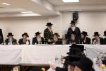חומש סעודה תלמוד תורה פאפא ב"פ בראשות כ"ק אדמו"ר מפאפא שליט"א 