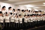 חומש סעודה תלמוד תורה פאפא ב"פ בראשות כ"ק אדמו"ר מפאפא שליט"א 
