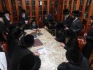 הנהלת ערבים USA  בבית כק אדמו"ר מפאפא שליט"א 