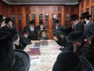 הנהלת ערבים USA  בבית כק אדמו"ר מפאפא שליט"א 
