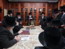 הנהלת ערבים USA  בבית כק אדמו"ר מפאפא שליט"א 