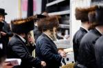 שבת התרוממות ישיבה קטנה סאטמאר קרית יואל‬  בראשות הגה"צ אב"ד שליט"א אין פיינגראוו רעזארט, קערהנאקסאן