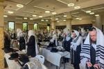 היסטארישע "לימוד ש"ס על קברו" באתרא קדישא ראדאשיץ  און מעמד סיום הש"ס און סעודות דהילולא ח"י סיון אפגעראכטן אין פרעכטיגן "בנין לאנדא"