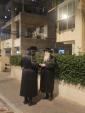 לימנובער רב אויף די גאסן פון קרית צאנז נאכן געבן א שיעור