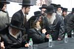 ברכת הקודש פון הרה"ק רבי יעקב מאיר שעכטער שליט"א במעמד כבוד התורה פון מבצר הכוללים פון כ"ק גאב"ד ירושלים זצ"ל בבית הגרי"ד טורטשין שליט"א.