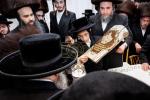 פולע גאלעריע פון די הכנסת ספר תורה דורך ר' ליפא פריעדמאן 