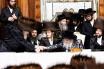 פולע גאלעריע פון די הכנסת ספר תורה דורך ר' ליפא פריעדמאן 