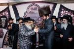 פולע גאלעריע פון די הכנסת ספר תורה דורך ר' ליפא פריעדמאן 